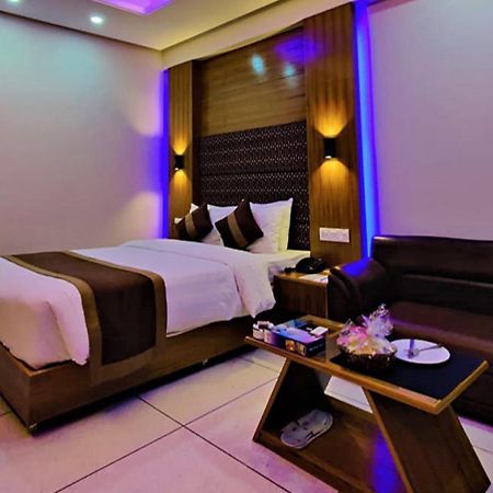Asia Pacific Hotel Дака Екстериор снимка