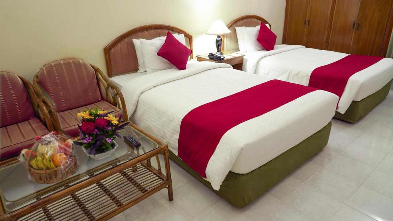 Asia Pacific Hotel Дака Екстериор снимка