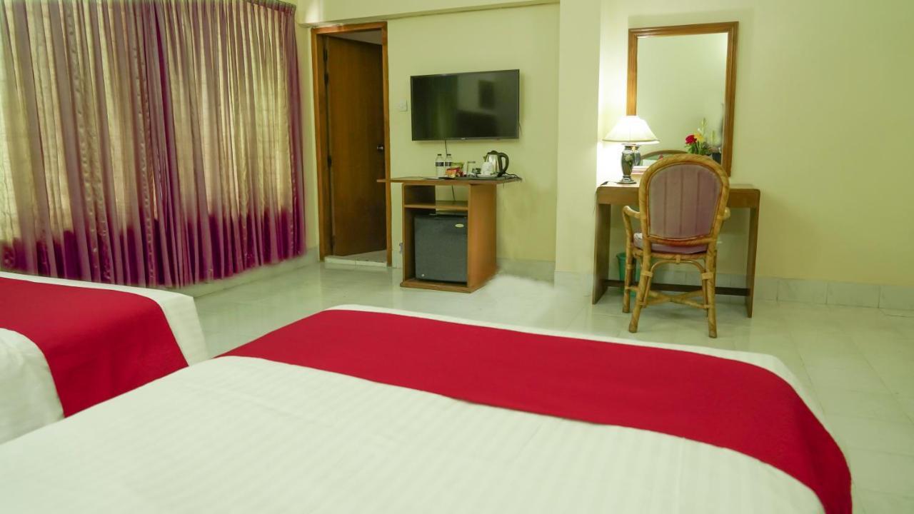 Asia Pacific Hotel Дака Екстериор снимка