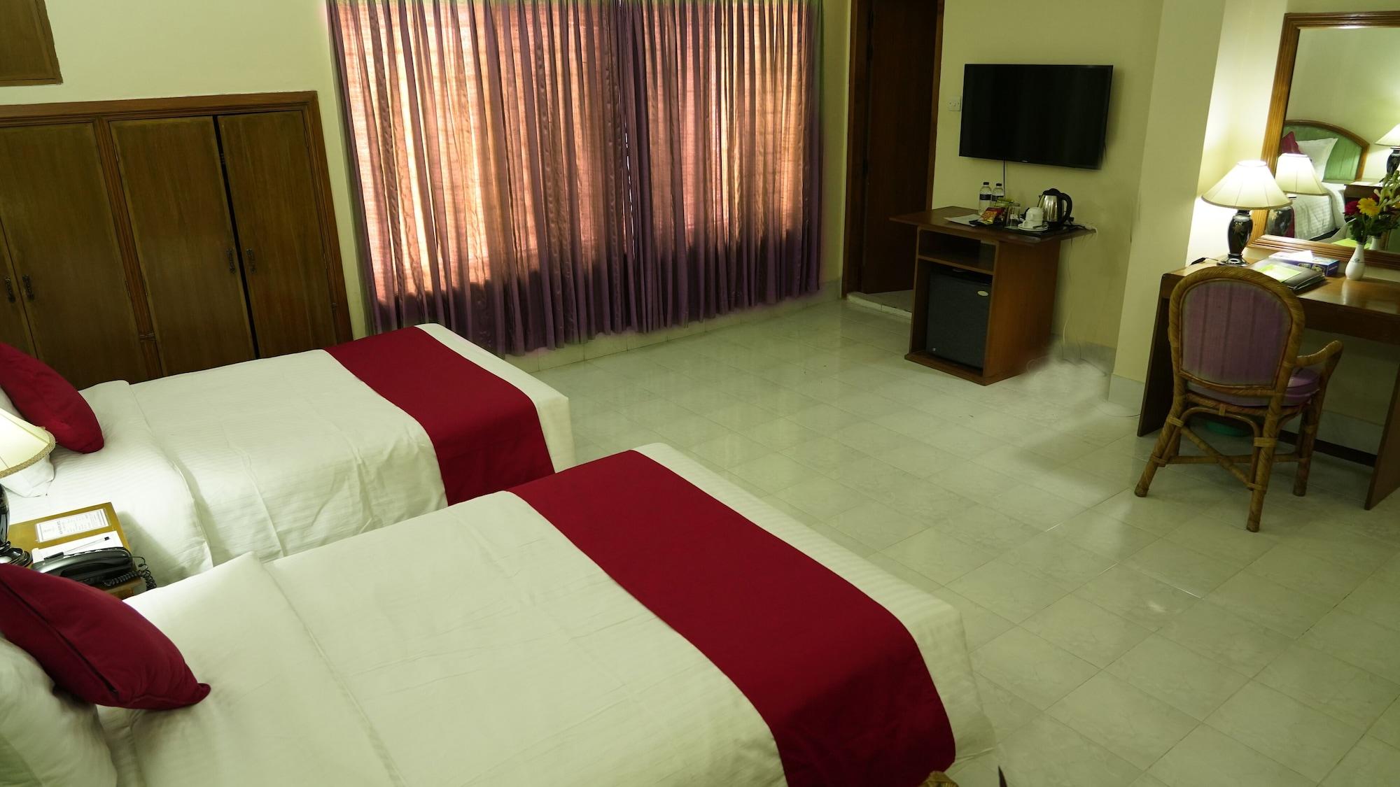 Asia Pacific Hotel Дака Екстериор снимка