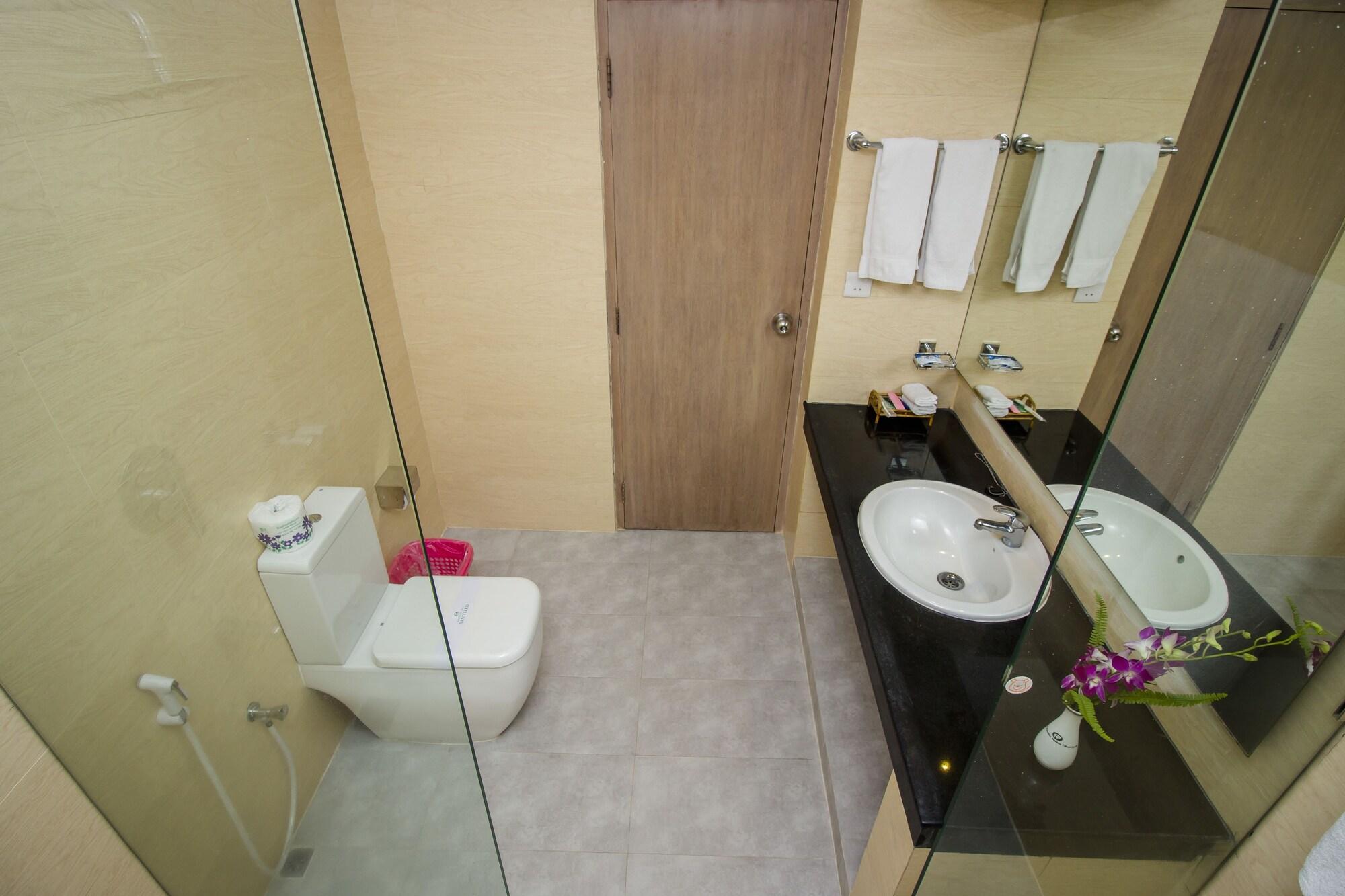 Asia Pacific Hotel Дака Екстериор снимка