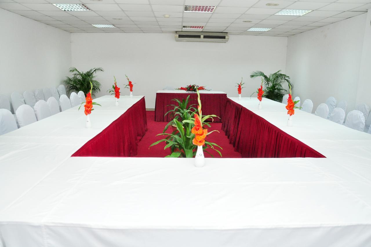 Asia Pacific Hotel Дака Екстериор снимка
