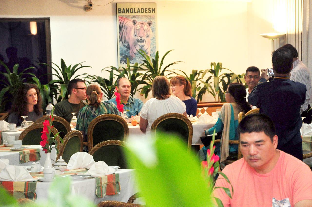 Asia Pacific Hotel Дака Екстериор снимка